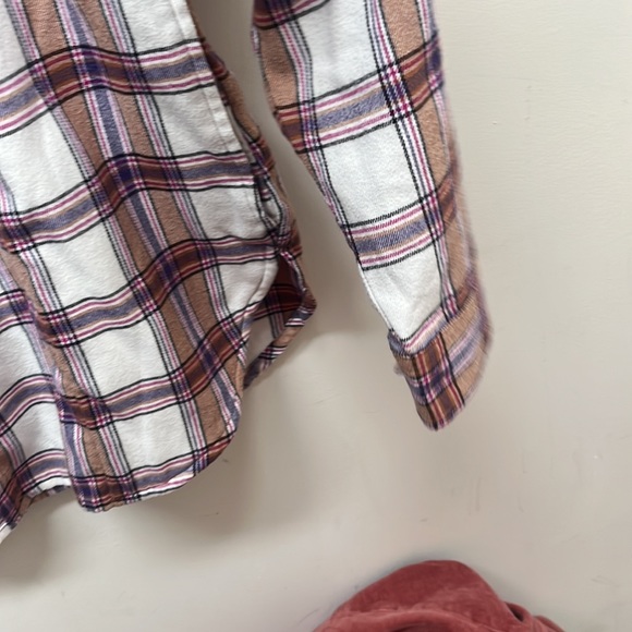 3/$15 Deal 🎉 Flannel ⭐️ Button Collar Shirt - Size S - Picture 3 of 6